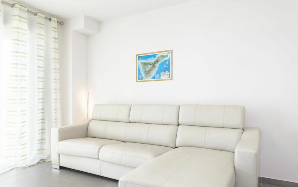 Vienas guļamistabas bēniņi jaunajā kompleksā “Las Terrazas II“. www.tenerifemagic.lv