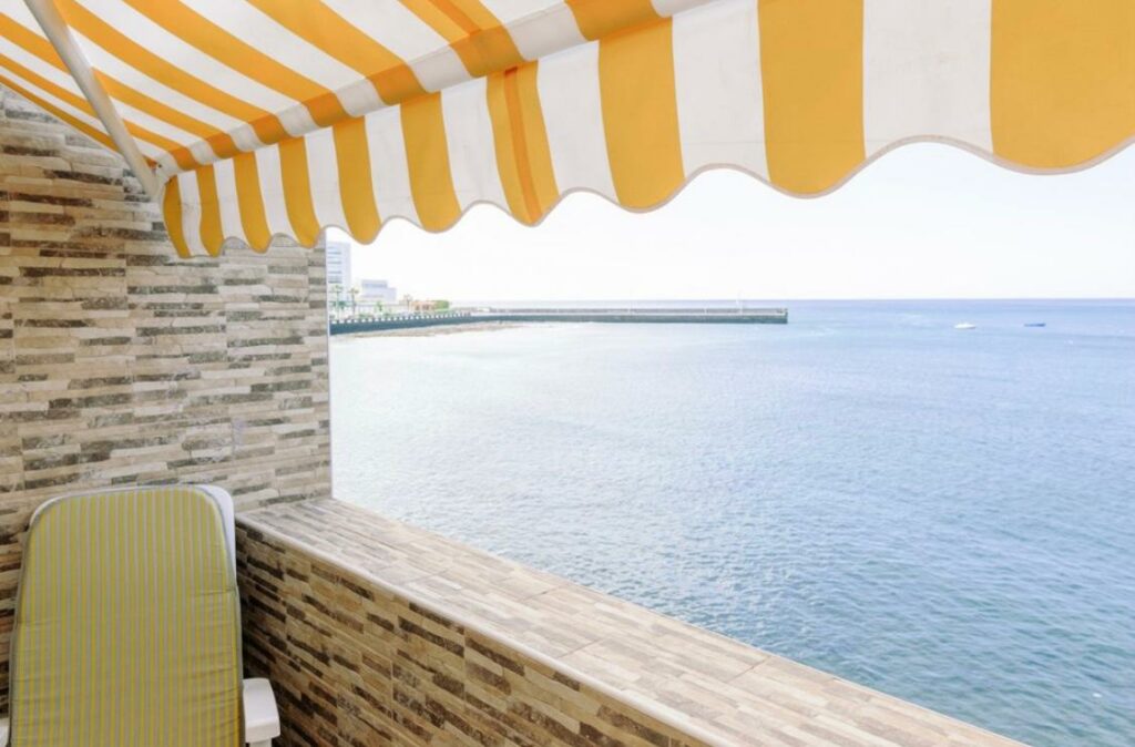 Viena guļamistaba “Picacho 2” apartamentos. https://tenerifemagic.lv
