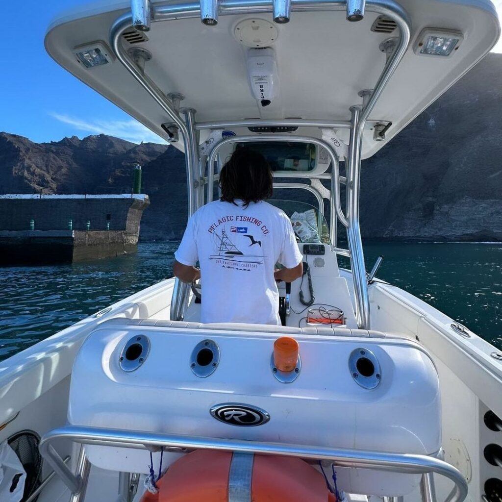 Zveja Atlantijas okeānā Tenerife www.tenerifemagic.lv