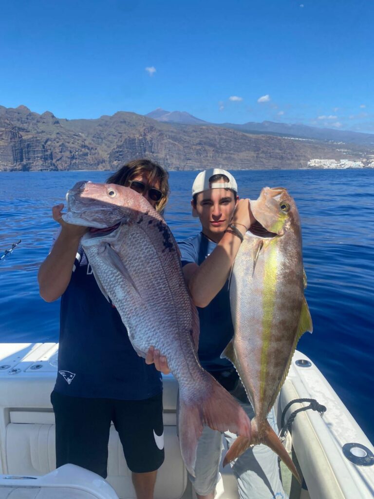 Zveja Atlantijas okeānā Tenerife www.tenerifemagic.lv