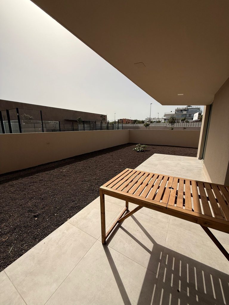Plašs apartaments ar divām guļamistabām. https://tenerifemagic.lv