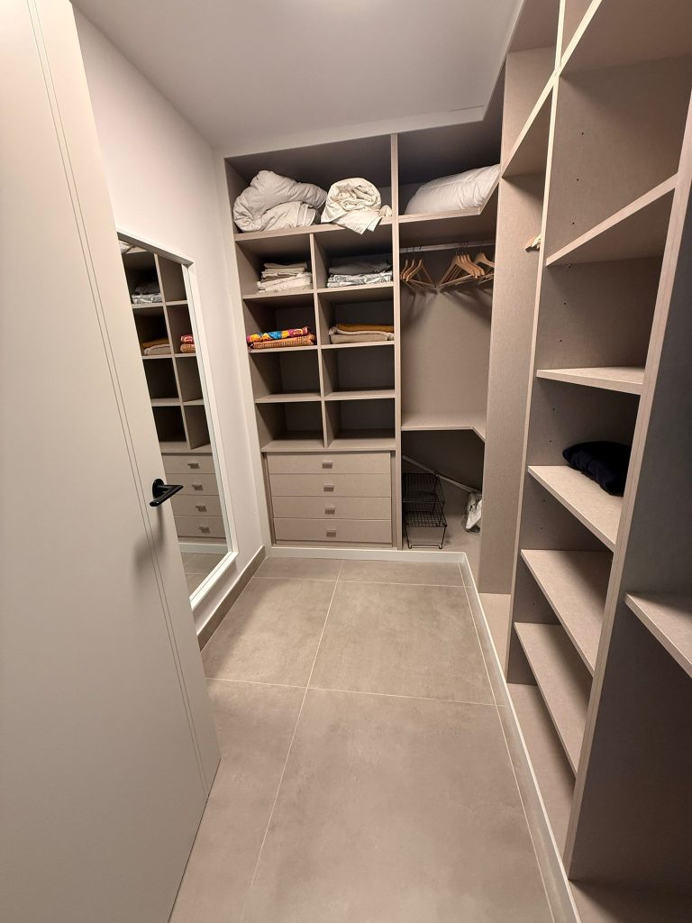 Plašs apartaments ar divām guļamistabām. https://tenerifemagic.lv